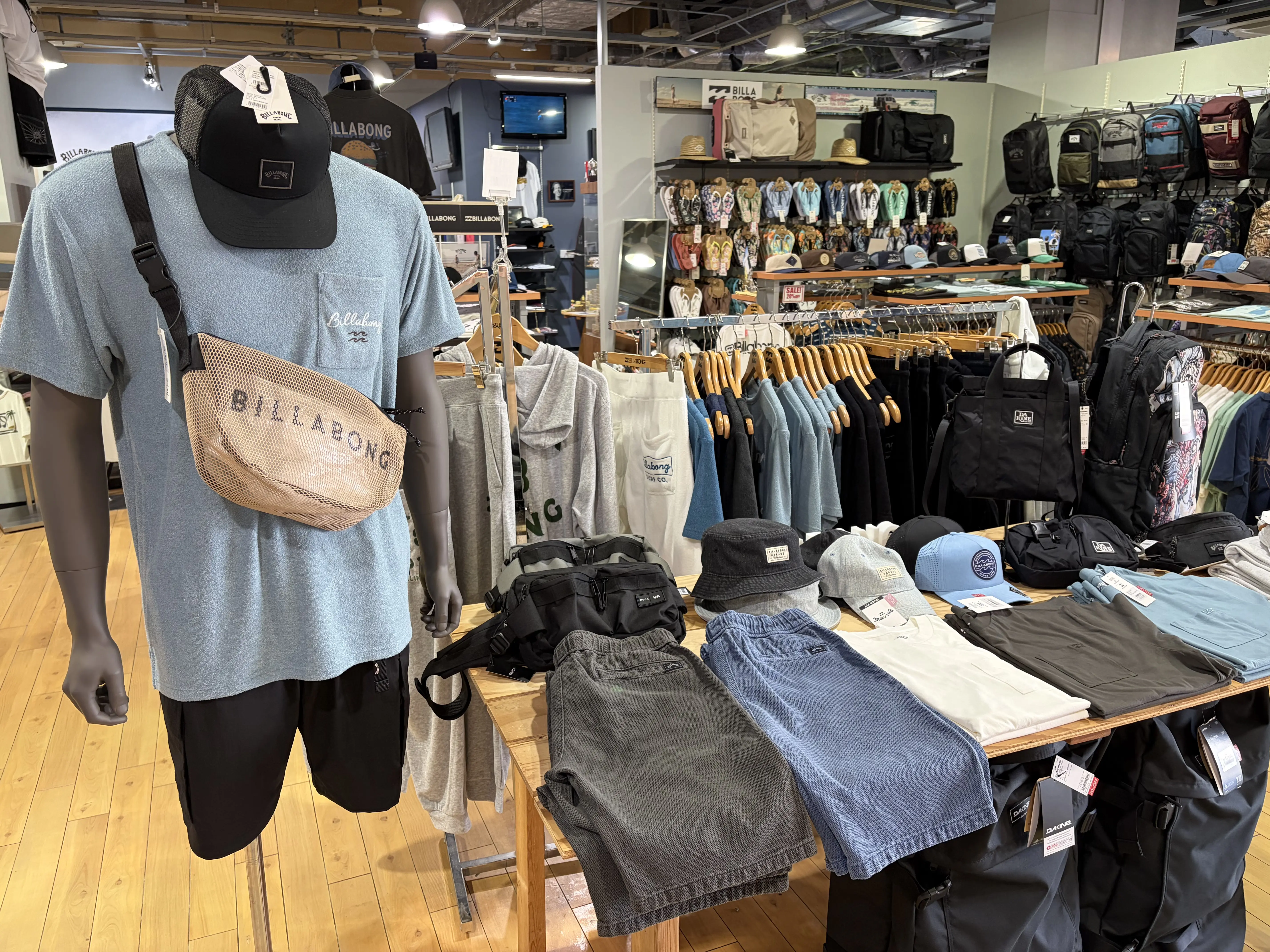 人気ブランド夏物SALE