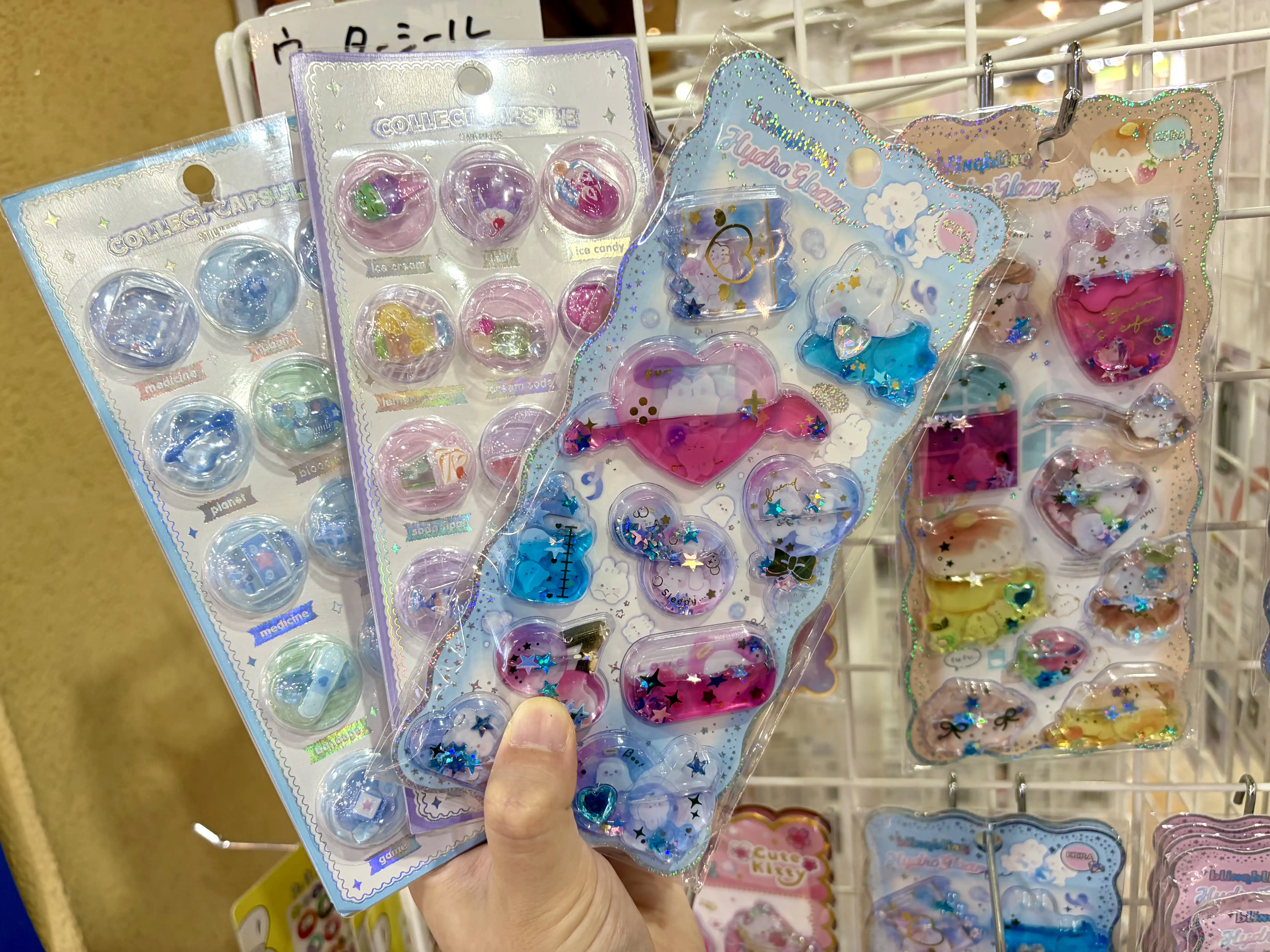 シール続々入荷中