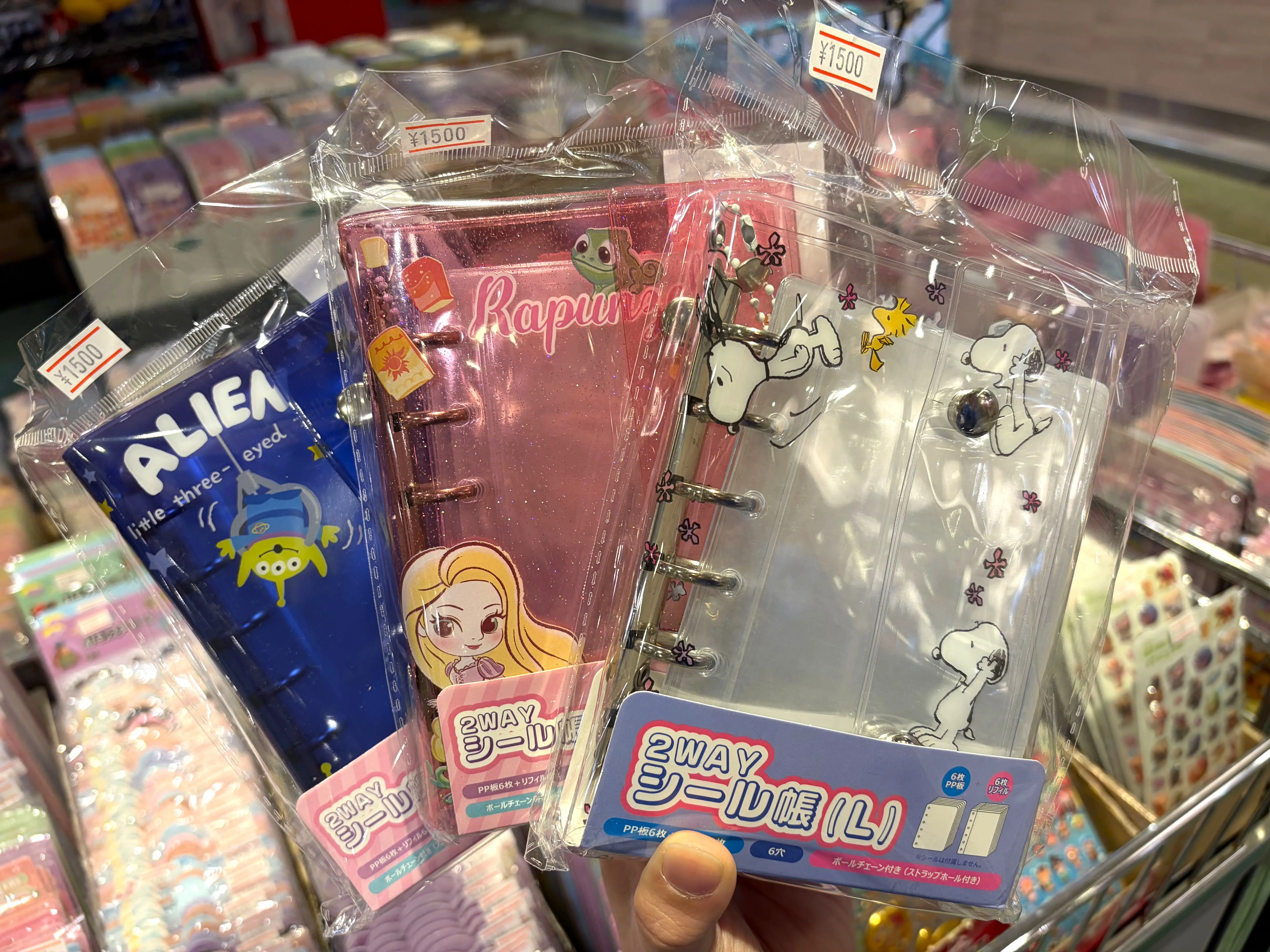 シールコーナー拡大中