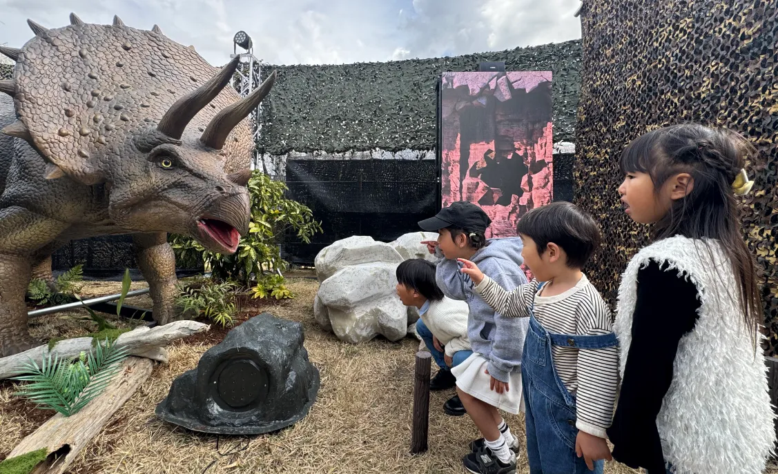 3D恐竜迷路